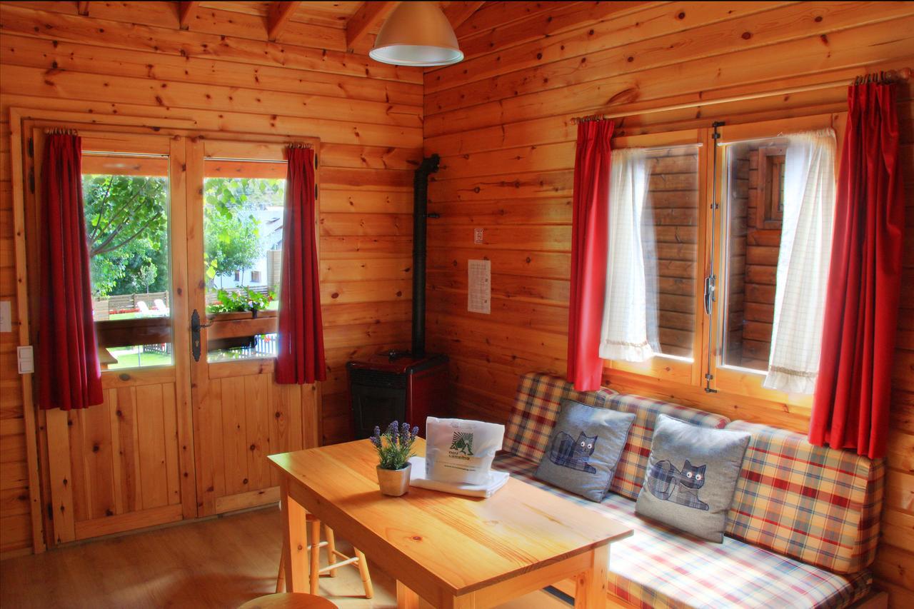 Bungalows Nou Camping La Guingueta D'Aneu ภายนอก รูปภาพ