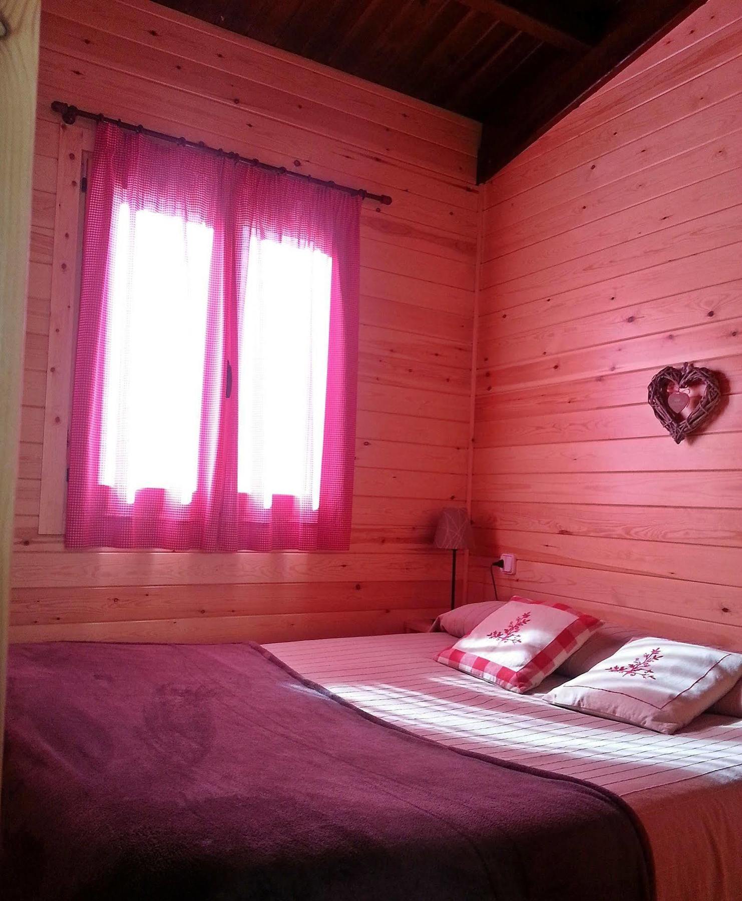 Bungalows Nou Camping La Guingueta D'Aneu ภายนอก รูปภาพ